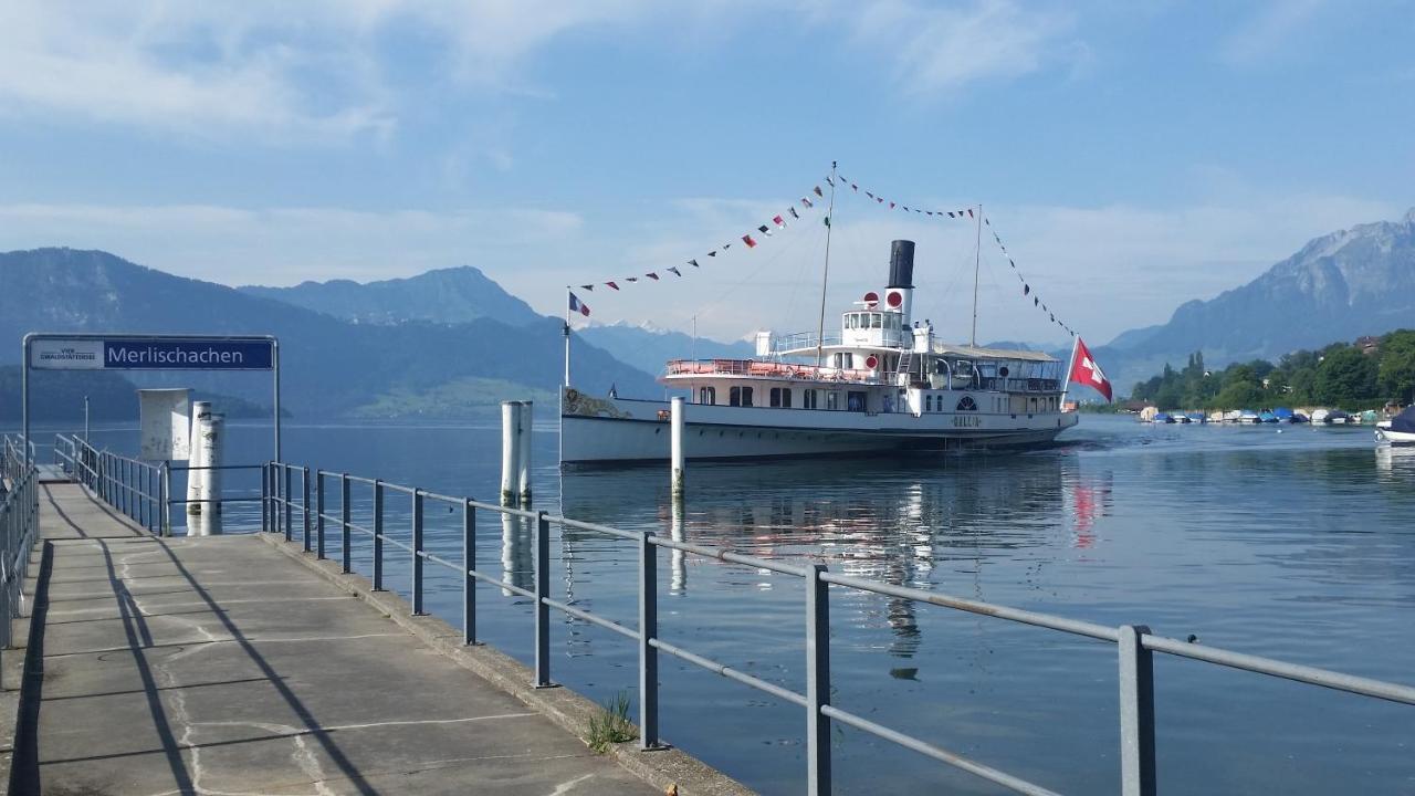 Swiss-Chalet Merlischachen - Romantik Schloss-Hotel Am See Küssnacht Exteriér fotografie