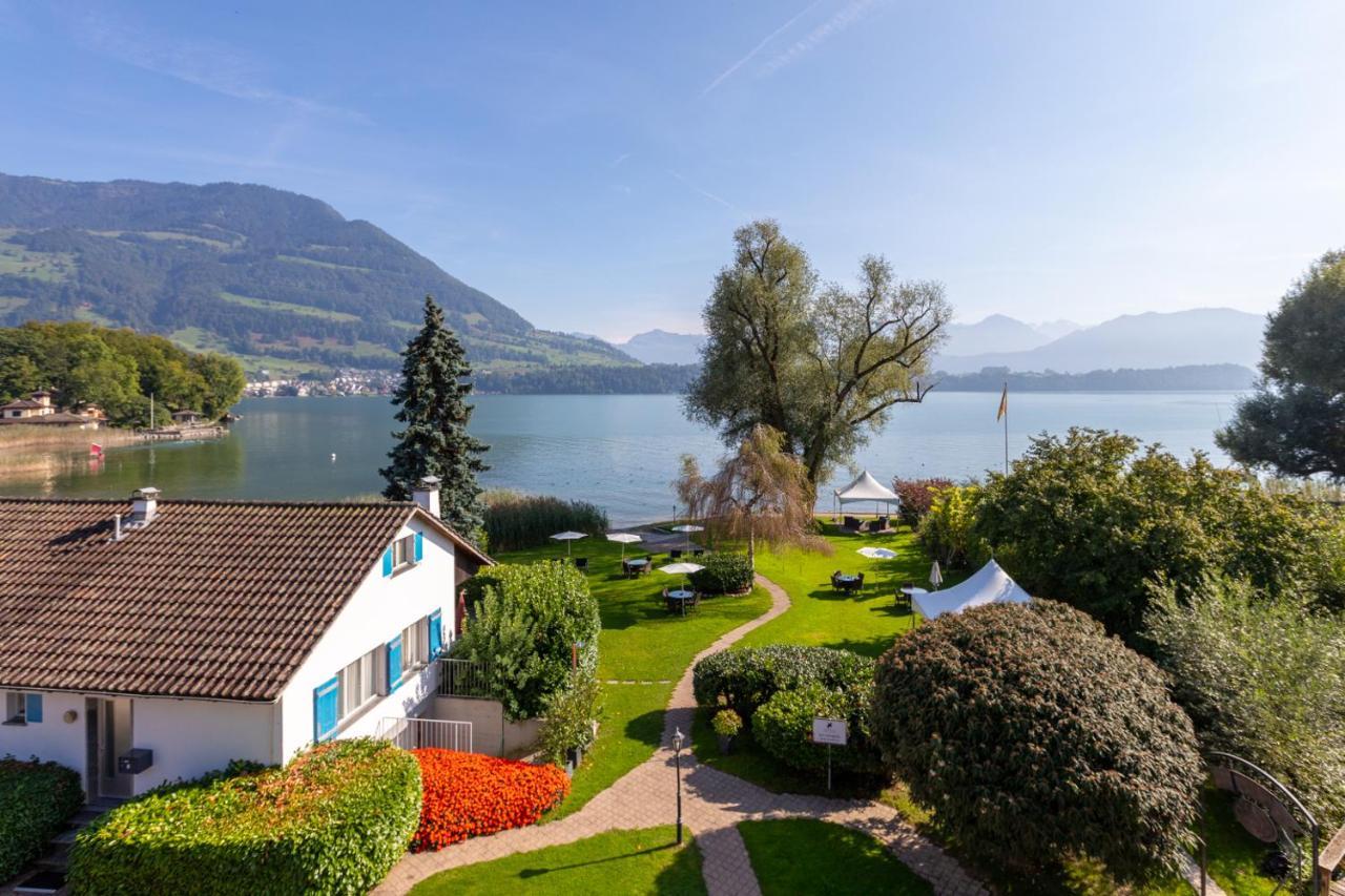 Swiss-Chalet Merlischachen - Romantik Schloss-Hotel Am See Küssnacht Exteriér fotografie